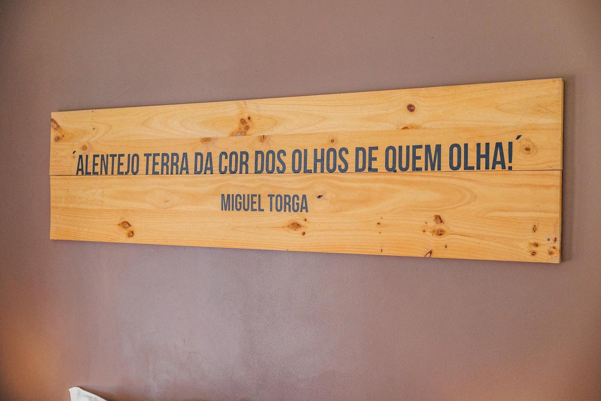 Tons Da Terra - & Sao Domingos (Setubal)